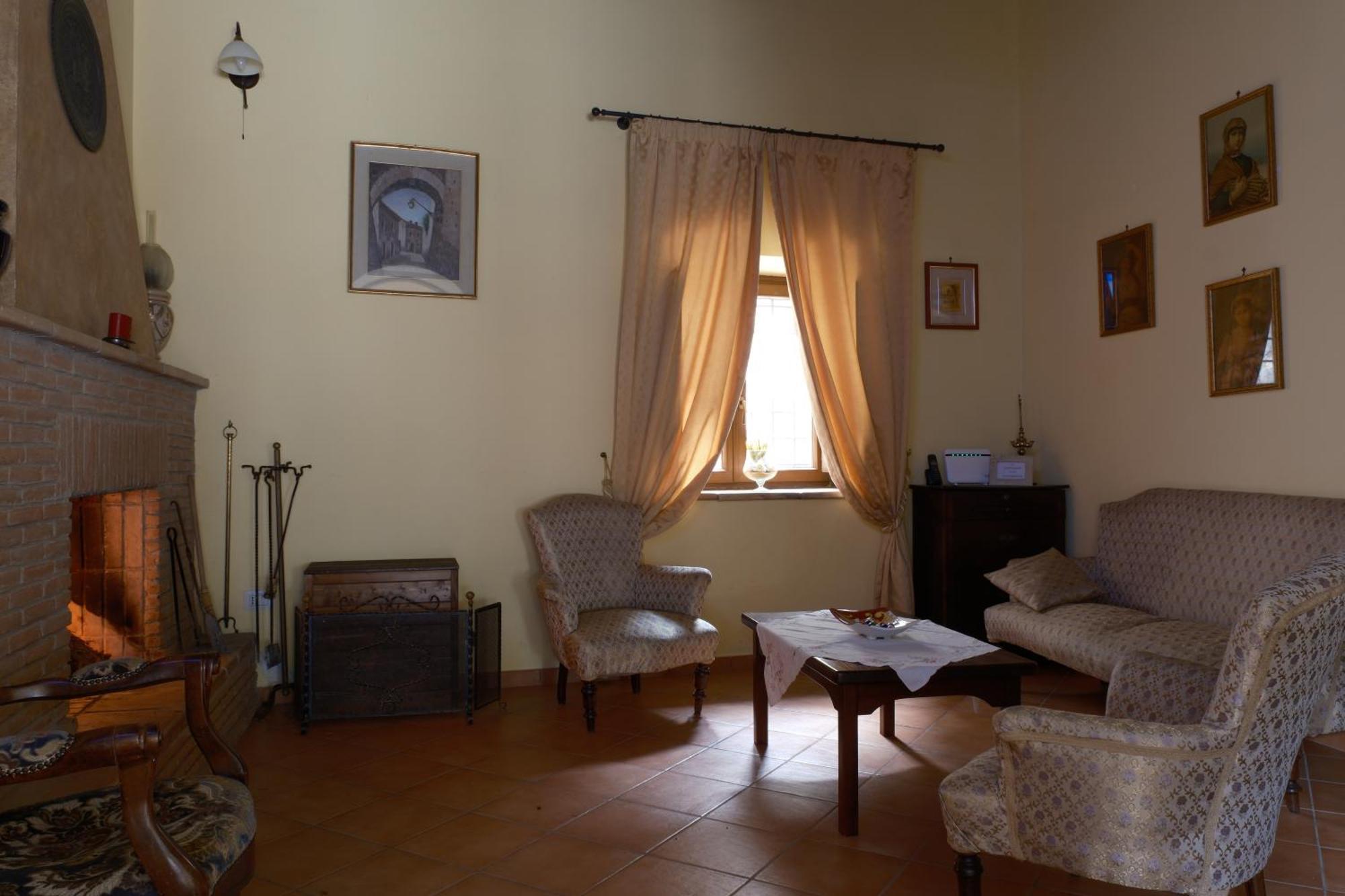 カゼルタ・ヴェッキア Conte Spencer Bed & Breakfast エクステリア 写真